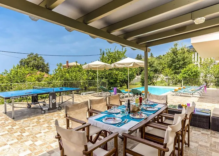 Vounaki By * Λουρδάτα