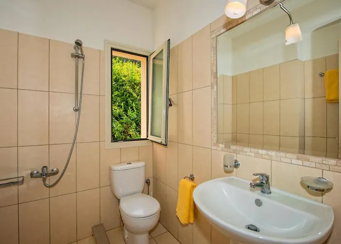 Vounaki By * Λουρδάτα